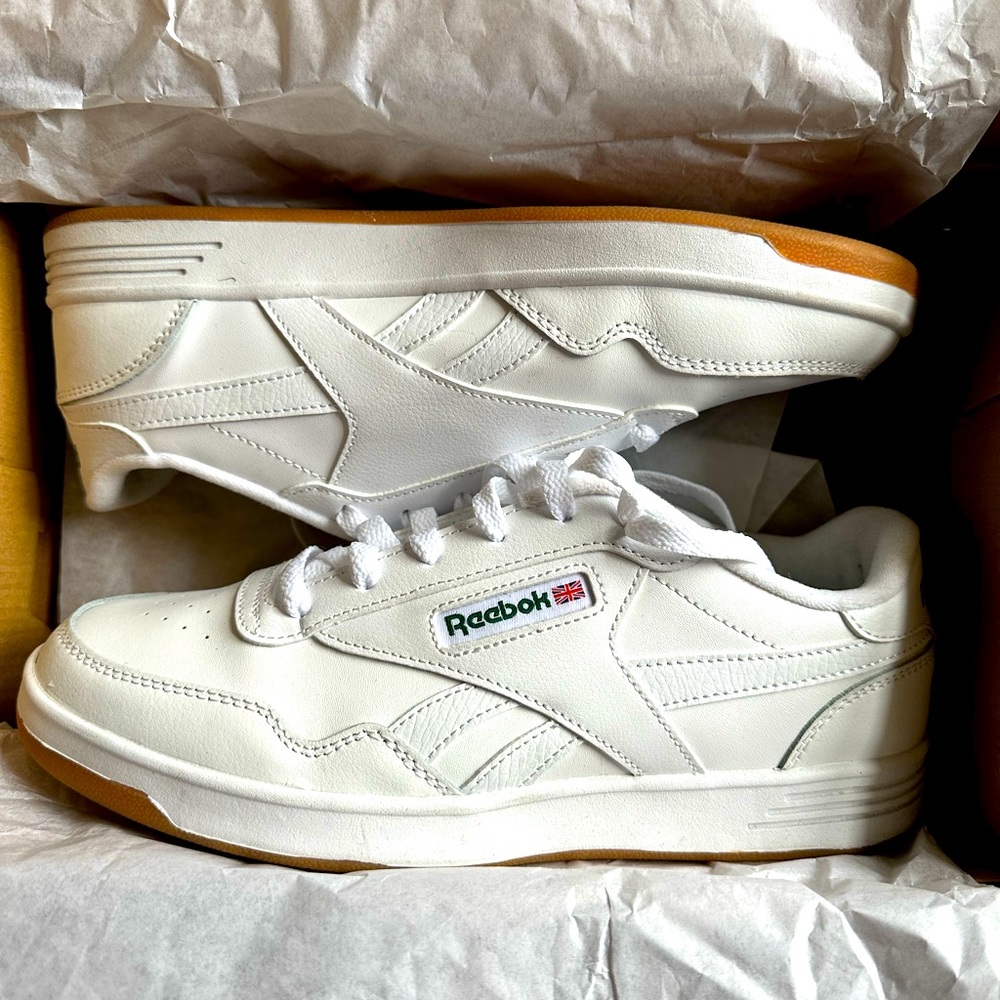 Reebok Club Memt W 10 / M 8.5 with original box